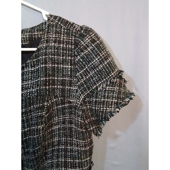 Black Mossimo top - Picture 4 of 7